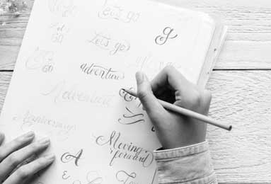 由于需求疲软、产量增加，天然气价格降至2023年的低点