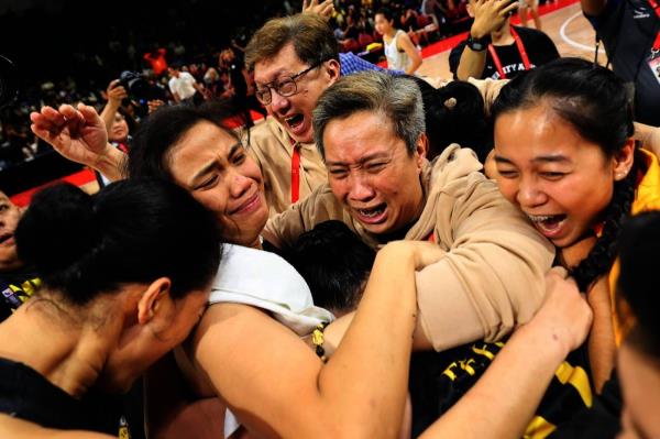 巴拉瑞特市新纳粹游行后，人们齐声谴责