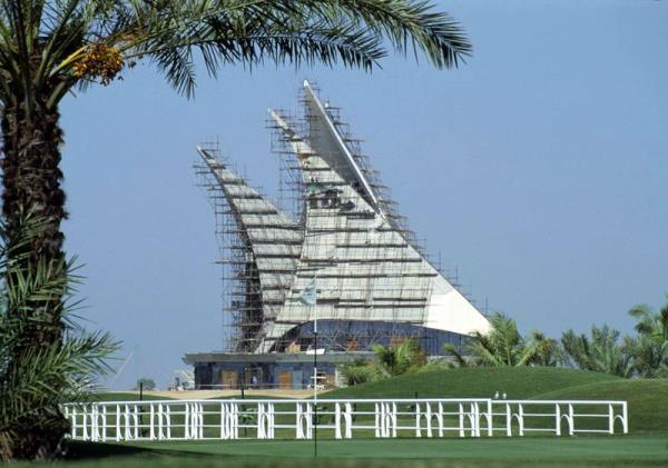 迪拜河高尔夫俱乐部的故事