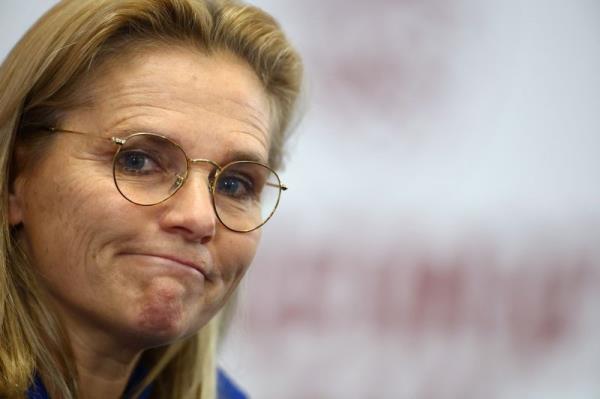 推荐一款“拱趴大菠萝怎么拿好牌”其实确实有挂