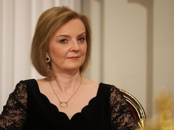 奥格·阿努比首秀,尼克斯击败狼队 奥格·阿努比首秀,尼克斯击败狼队