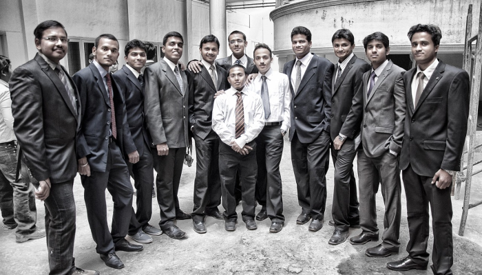 苏格兰大学员工因抵制减薪而罢工 苏格兰大学员工因抵制减薪而罢工