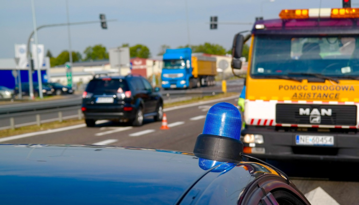 11名伊朗警察在圣战分子宣称的袭击中丧生:国家电视台 11名伊朗警察在圣战分子宣称的袭击中丧生:国家电视台