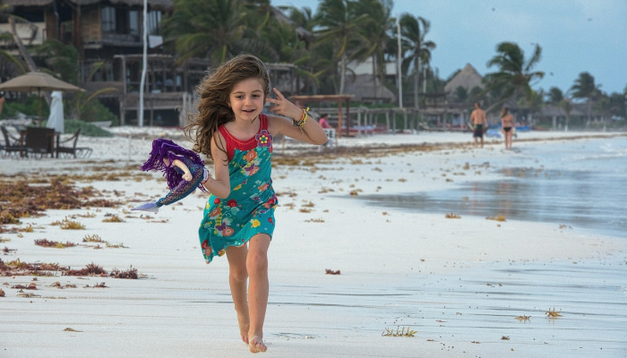 以色列释放巴勒斯坦妇女和儿童,欢呼雀跃 以色列释放巴勒斯坦妇女和儿童,欢呼雀跃