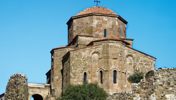 阿布扎比必做的15件事，从亚斯湾到卡斯尔霍森