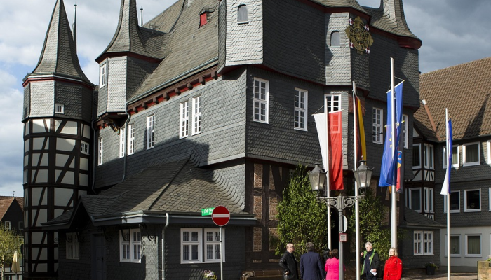 洛杉矶市议会批准2024年6月在市政厅悬挂同性恋旗帜 洛杉矶市议会批准2024年6月在市政厅悬挂同性恋旗帜