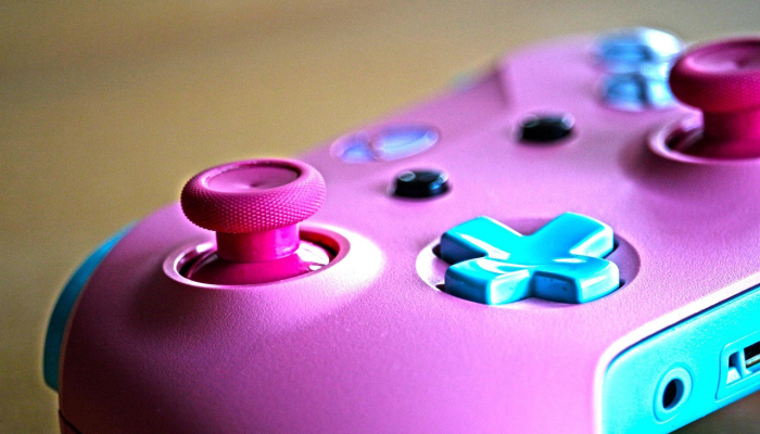 富勒姆2-1诺维奇：卡洛斯·维尼修斯和亚历克斯·伊沃比在艰苦的卡拉宝杯中进球