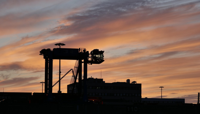 走私者在越来越频繁的袭击中使用豪华游艇运送移民 走私者在越来越频繁的袭击中使用豪华游艇运送移民