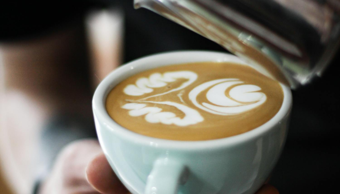 巴基斯坦在对澳大利亚的第二次测试中赢得了投掷和碗 巴基斯坦在对澳大利亚的第二次测试中赢得了投掷和碗