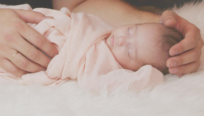 莫扎特摇篮曲可改善新生儿足跟刺血试验时的疼痛