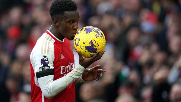 Eddie Nketiah hits treble as Arsenal overpower Blades