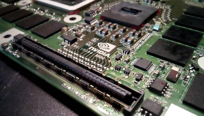 芯片制造商英伟达(Nvidia)将人工智能炒作转化为收入飙升,股价创下历史新高 芯片制造商英伟达(Nvidia)将人工智能炒作转化为收入飙升,股价创下历史新高