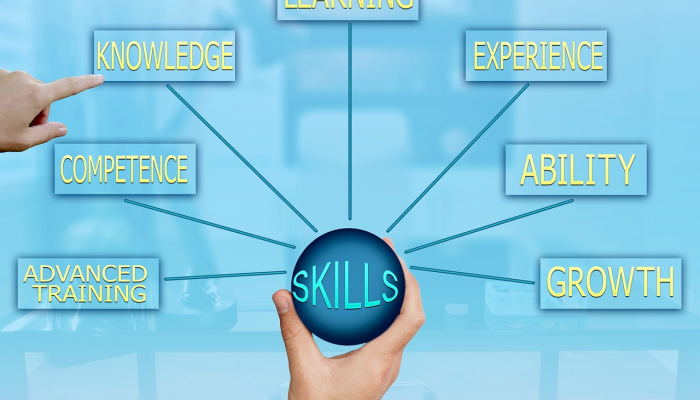 最新教你“牵手跑得快小程序怎么玩提高胜率”详细开挂玩法