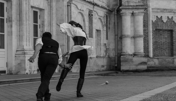 新港海滩警方警告居民警惕新的电话诈骗