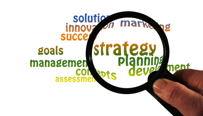 英国工资增长达到创纪录的7.8%