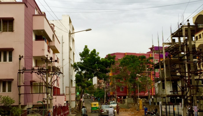 当5.1级地震袭击马尔马拉海的格姆里克湾时,土耳其居民在伊斯坦布尔发出警报 当5.1级地震袭击马尔马拉海的格姆里克湾时,土耳其居民在伊斯坦布尔发出警报