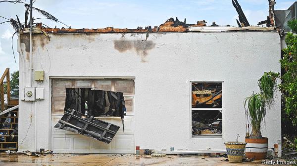 贝尔纳多·席尔瓦受伤:瓜迪奥拉确认曼城组织者将缺席阿森纳的比赛 贝尔纳多·席尔瓦受伤:瓜迪奥拉确认曼城组织者将缺席阿森纳的比赛