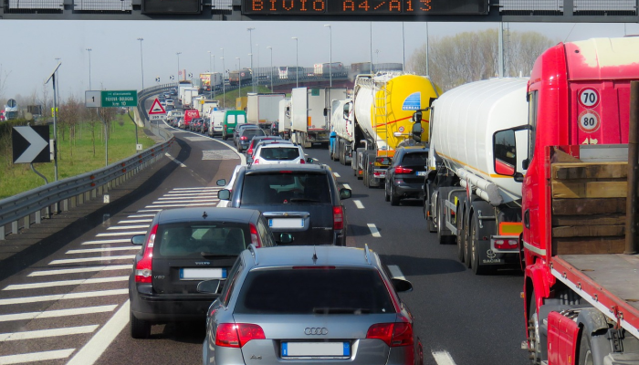 在北卡拍摄警察逮捕是违法的吗？法律是这么说的