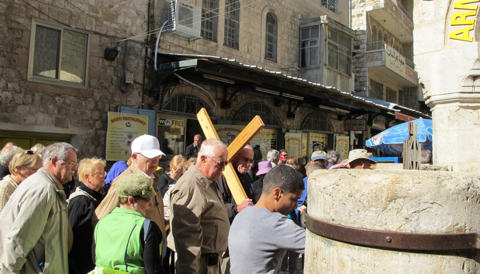 玩家必看教程“天天斗地主真人版免费版下载破解版”开挂(透视)辅助教程