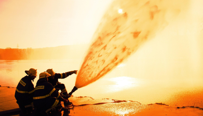 玩家辅助神器：“网易棋牌免费挂”开挂(透视)辅助教程