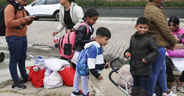 下半场在索利·马奇的带领下,布莱顿大胜狼队 下半场在索利·马奇的带领下,布莱顿大胜狼队