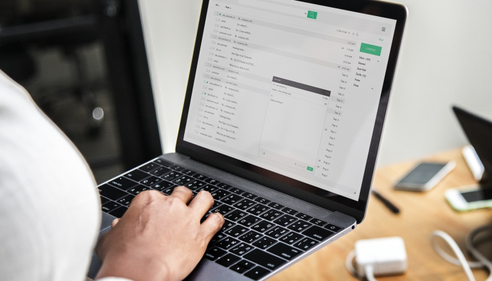 泰森食品公司(Tyson Foods)首席执行长在策划扭亏为盈时说，公司“又肥又懒”
