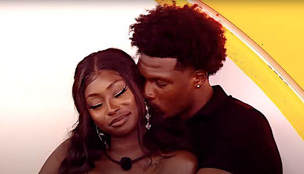 尹院长敦促说：“在罢工持续的情况下，医生们应该进行对话