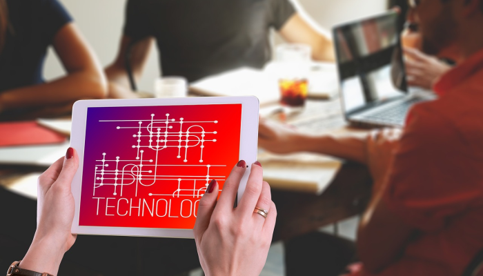 在I-59号州际公路发生枪战,幼儿服药过量致死后,塔兰特市长再次将警察局长停职 在I-59号州际公路发生枪战,幼儿服药过量致死后,塔兰特市长再次将警察局长停职