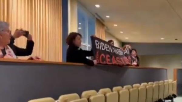 加州财政部长呼吁好莱坞电影公司停止编剧和演员的罢工 加州财政部长呼吁好莱坞电影公司停止编剧和演员的罢工