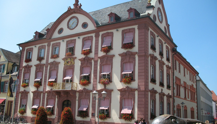 工会：被解雇的急救人员没有从尼克尔斯的回应中得到足够的信息