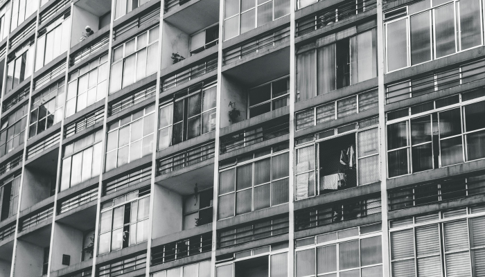 有7人需要紧急救治,以应对公寓火灾 有7人需要紧急救治,以应对公寓火灾