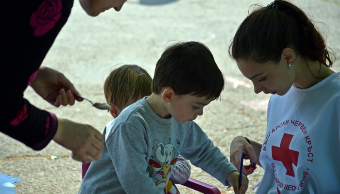 枪击事件后,学生和教师返回密歇根州立大学 枪击事件后,学生和教师返回密歇根州立大学