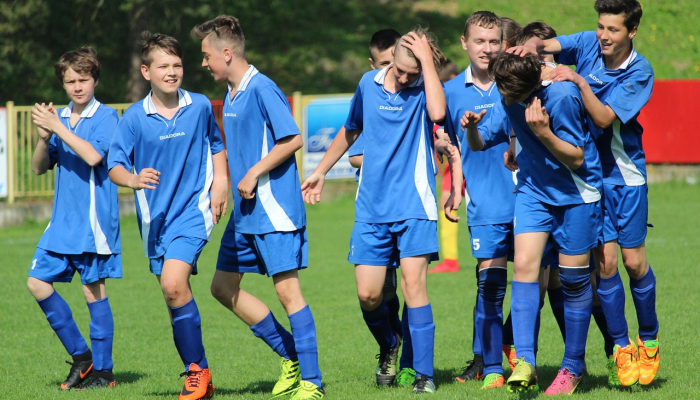 多哈学院与卡塔尔设计师Sheikha Zulfa合作重新设计校服 多哈学院与卡塔尔设计师Sheikha Zulfa合作重新设计校服