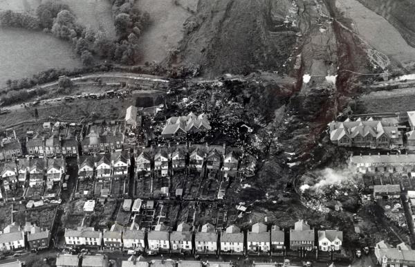 玩家辅助神器:“白金岛红拐弯怎么看出人家开挂”(原来确实是有挂) 玩家辅助神器:“白金岛红拐弯怎么看出人家开挂”(原来确实是有挂)