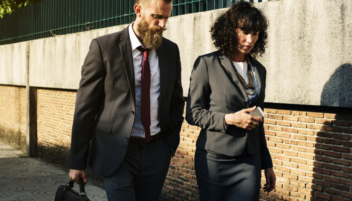 卡尔连得31分，力克爱达荷州