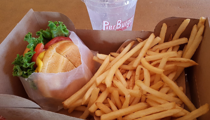 含有PFAS的快餐包装不再在美国销售 含有PFAS的快餐包装不再在美国销售