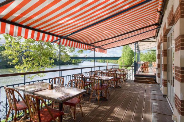 姆巴佩的到来点燃了马德里球迷和媒体的热情 姆巴佩的到来点燃了马德里球迷和媒体的热情