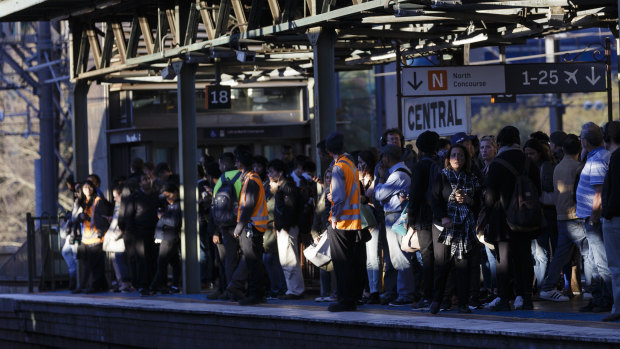开挂辅助工具“皮皮湖南跑胡子有挂吗!详细分享装挂步骤 开挂辅助工具“皮皮湖南跑胡子有挂吗!详细分享装挂步骤