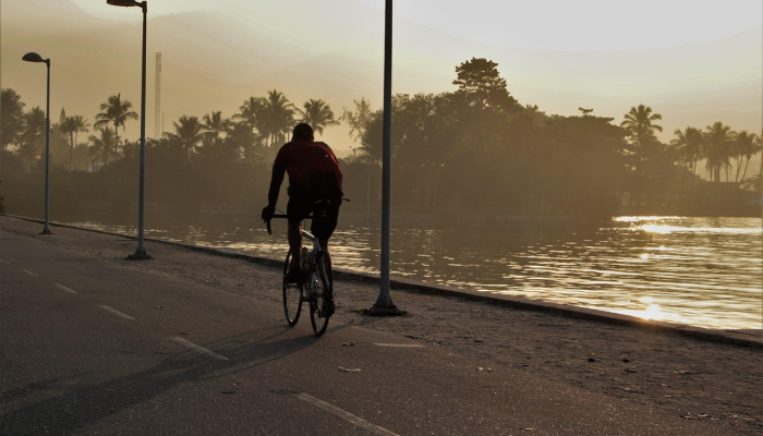 在瑞典，审查制度萦绕在伊朗抵抗运动的阴影之上