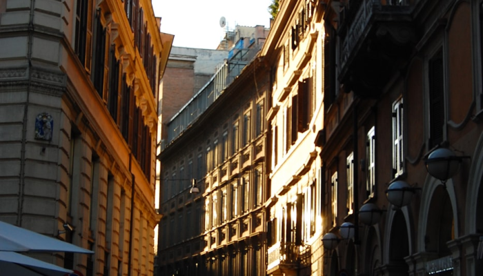 意大利城市的一座斜塔可能很快倒塌,警报响起 意大利城市的一座斜塔可能很快倒塌,警报响起