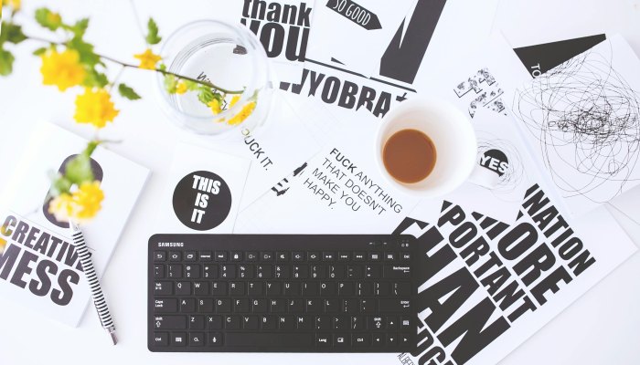 卡塔尔大学出版半年度杂志《校园生活》 卡塔尔大学出版半年度杂志《校园生活》