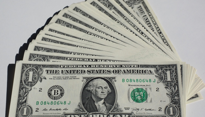 右翼专家希望特朗普呆在监狱里，而不是交20万美元的保释金