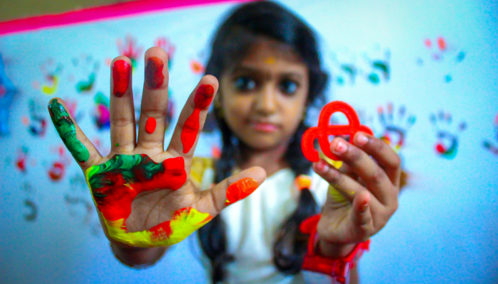 六岁男孩枪杀老师的弗吉尼亚学校重新开学 六岁男孩枪杀老师的弗吉尼亚学校重新开学