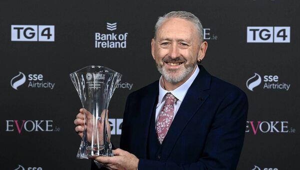 SERVICES AWARD: Peamount United's Katie Thompson accepts her Services to Women's Football award and also on behalf of Elaine Harrington. Pic:Stephen McCarthy/Sportsfile 