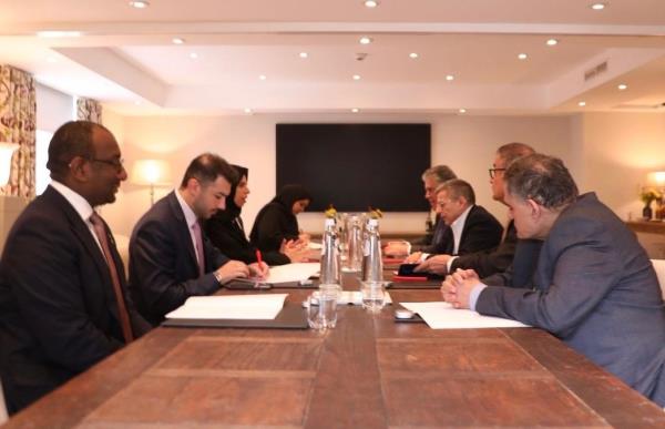 开挂辅助工具“南宫棋牌能开挂么”(曝光透视必备猫腻)