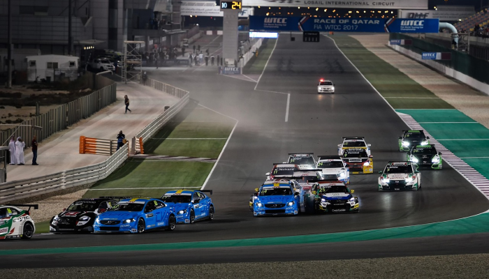 哈维尔·米莱宣誓就任阿根廷总统,警告将采取“冲击式”紧缩政策 哈维尔·米莱宣誓就任阿根廷总统,警告将采取“冲击式”紧缩政策