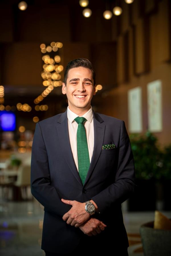 新西兰前总理杰辛达·阿德恩在新西兰与伴侣结婚