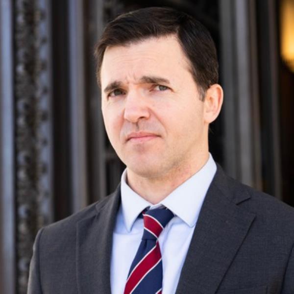 周一上午晚些时候,由于伊朗和以色列的冲突,首尔股市大幅下跌 周一上午晚些时候,由于伊朗和以色列的冲突,首尔股市大幅下跌