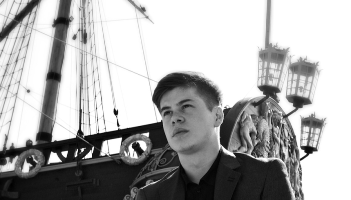 杰尔·罗尔敦促国会通过反芬太尼立法 杰尔·罗尔敦促国会通过反芬太尼立法