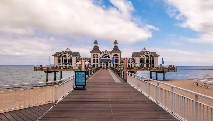 巴士拉重质原油和中质原油呈现下降趋势